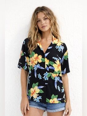 Vintage 80s Wild Honey California Hawaiian Shirt Black Floral Button Up  Shirt